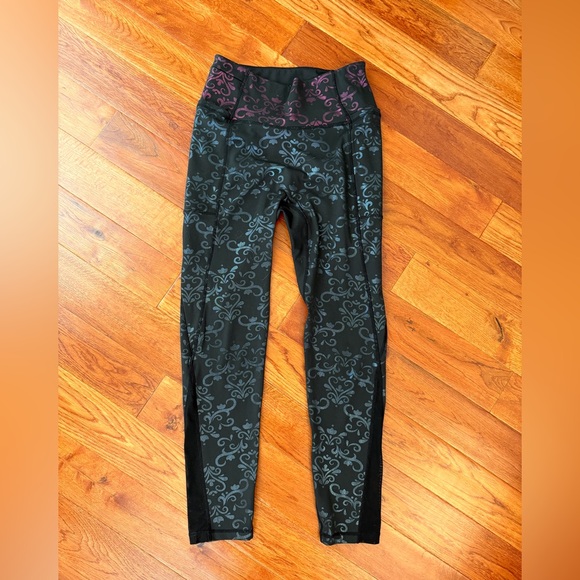 Crowned Athletics Snow Sister Princess Athletic Set Size M - Picture 8 of 15